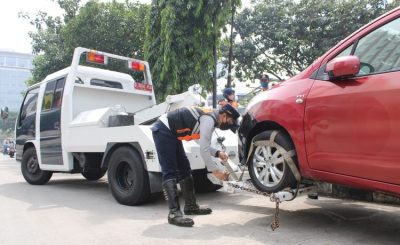 Parkir Liar Diberi Sanksi! Dishub DKI Cabut Pentil dan Langsung Derek Kendaraan